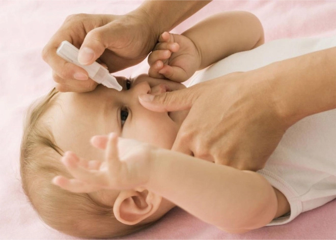 Nước Muối Sinh Lý Hồng Physiodose Gifrer Pháp Cho Trẻ Sơ Sinh - hộp 40 ống - Hình ảnh 4
