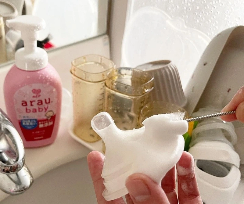 Nước Rửa Bình Sữa Arau baby Nhật (Chai 500ml/Túi 450ml) - Hình ảnh 4